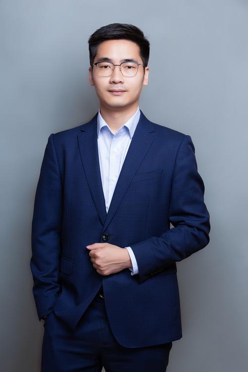 苏砚之 灯光与音效负责人